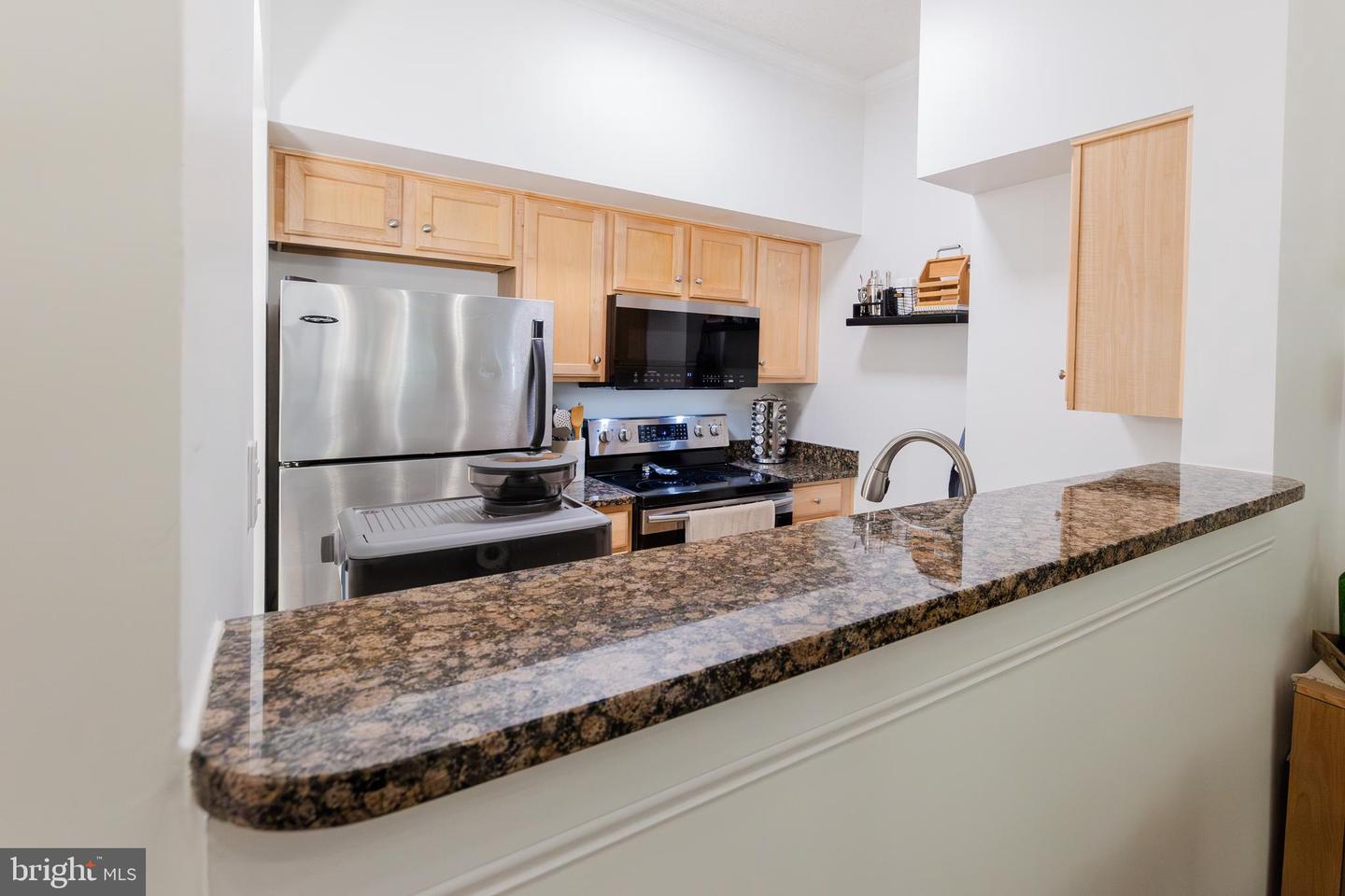 1024 N UTAH ST #116, ARLINGTON, Virginia 22201, 2 Bedrooms Bedrooms, ,2 BathroomsBathrooms,Residential,For sale,1024 N UTAH ST #116,VAAR2060314 MLS # VAAR2060314
