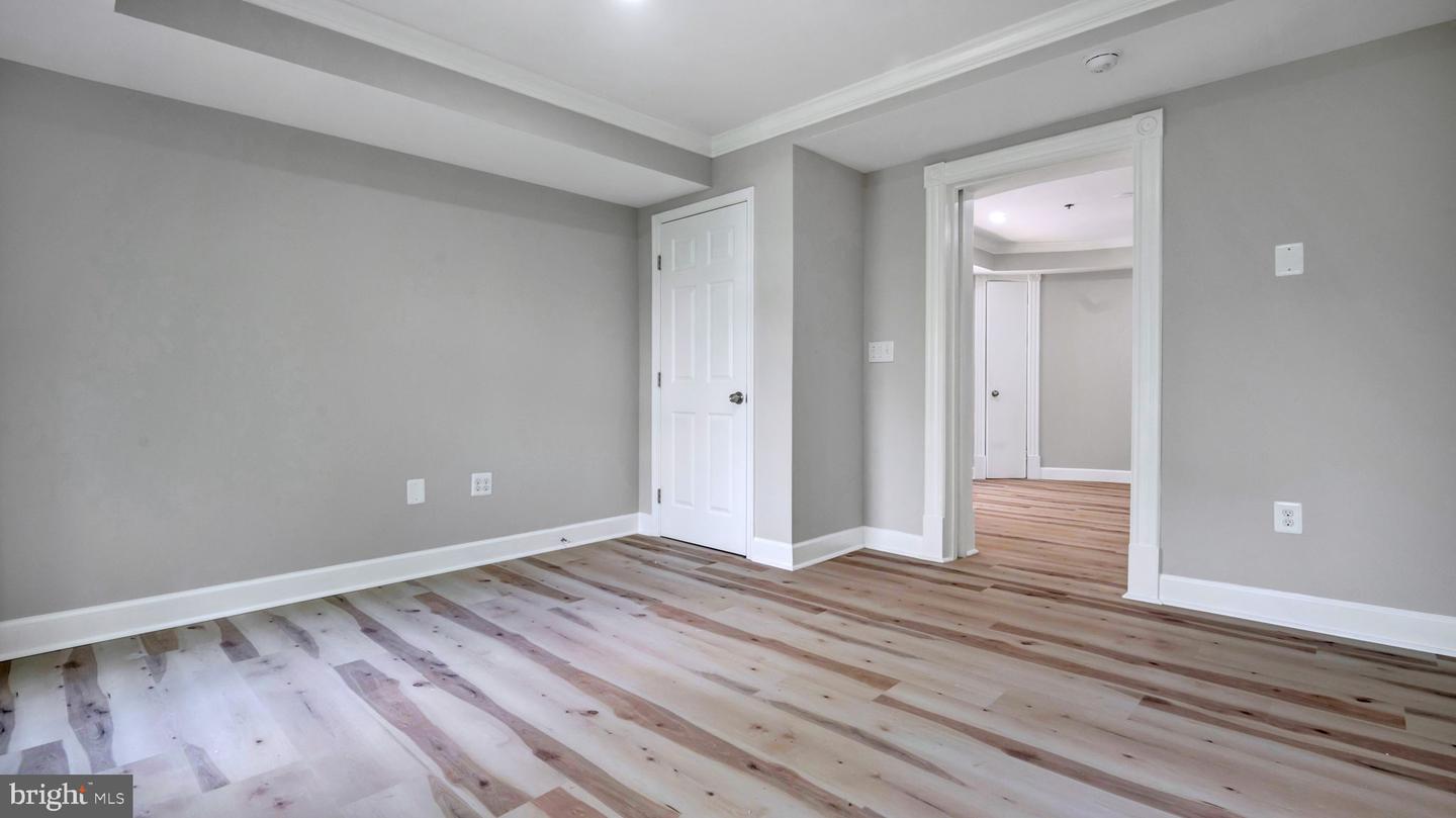323 8TH ST NE, WASHINGTON, District Of Columbia 20002, ,Land,For sale,323 8TH ST NE,DCDC2211322 MLS # DCDC2211322
