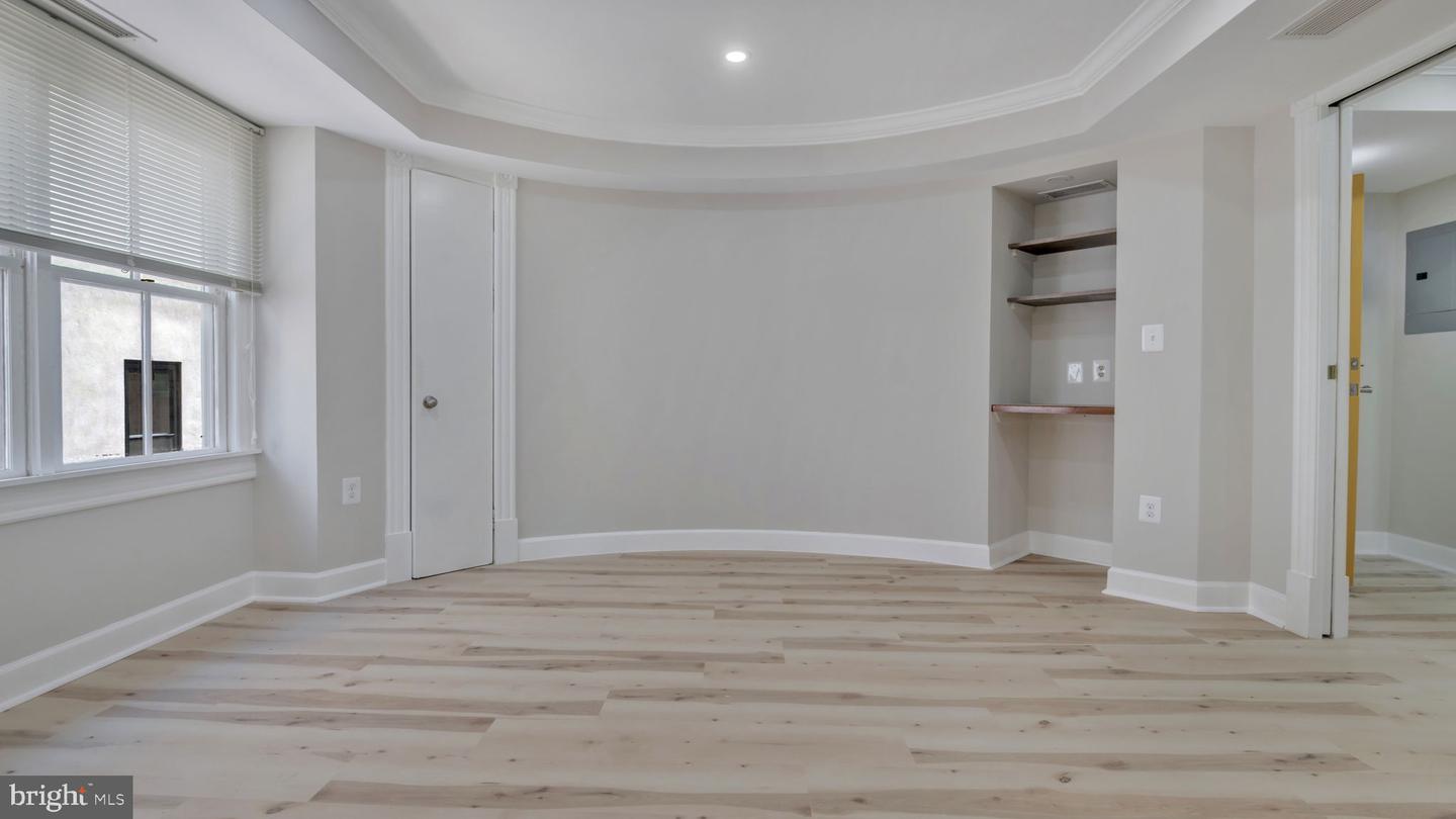 323 8TH ST NE, WASHINGTON, District Of Columbia 20002, ,Land,For sale,323 8TH ST NE,DCDC2211322 MLS # DCDC2211322