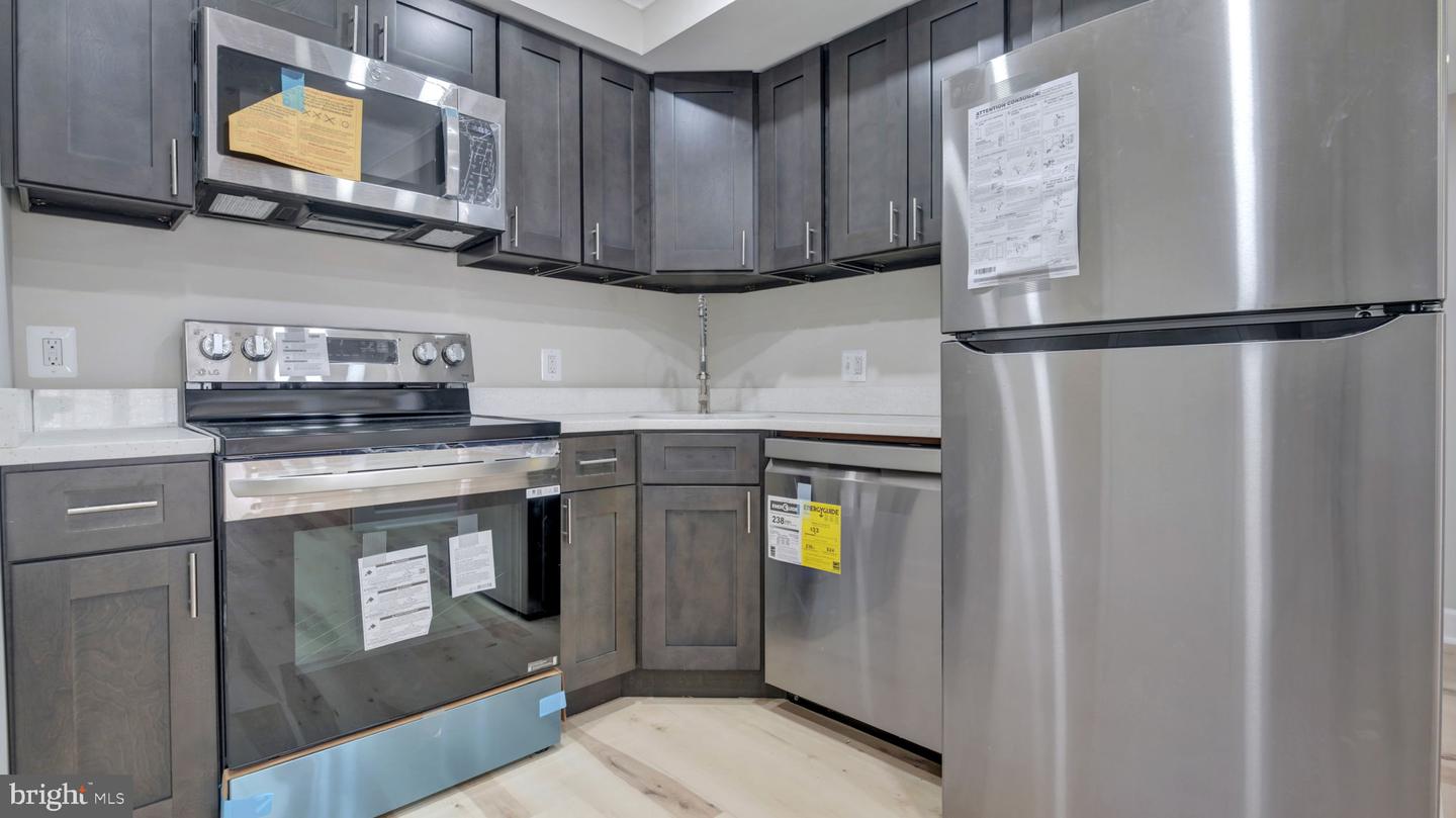 323 8TH ST NE, WASHINGTON, District Of Columbia 20002, ,Land,For sale,323 8TH ST NE,DCDC2211322 MLS # DCDC2211322