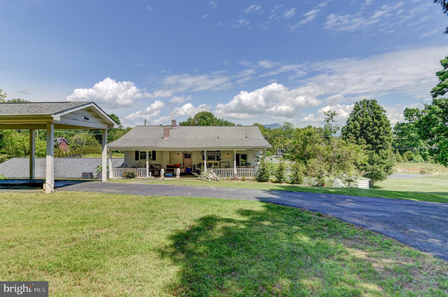 2770 W LYNCHBURG SALEM TPKE, BEDFORD, Virginia 24523, ,Land,For sale,2770 W LYNCHBURG SALEM TPKE,VABV2000224 MLS # VABV2000224