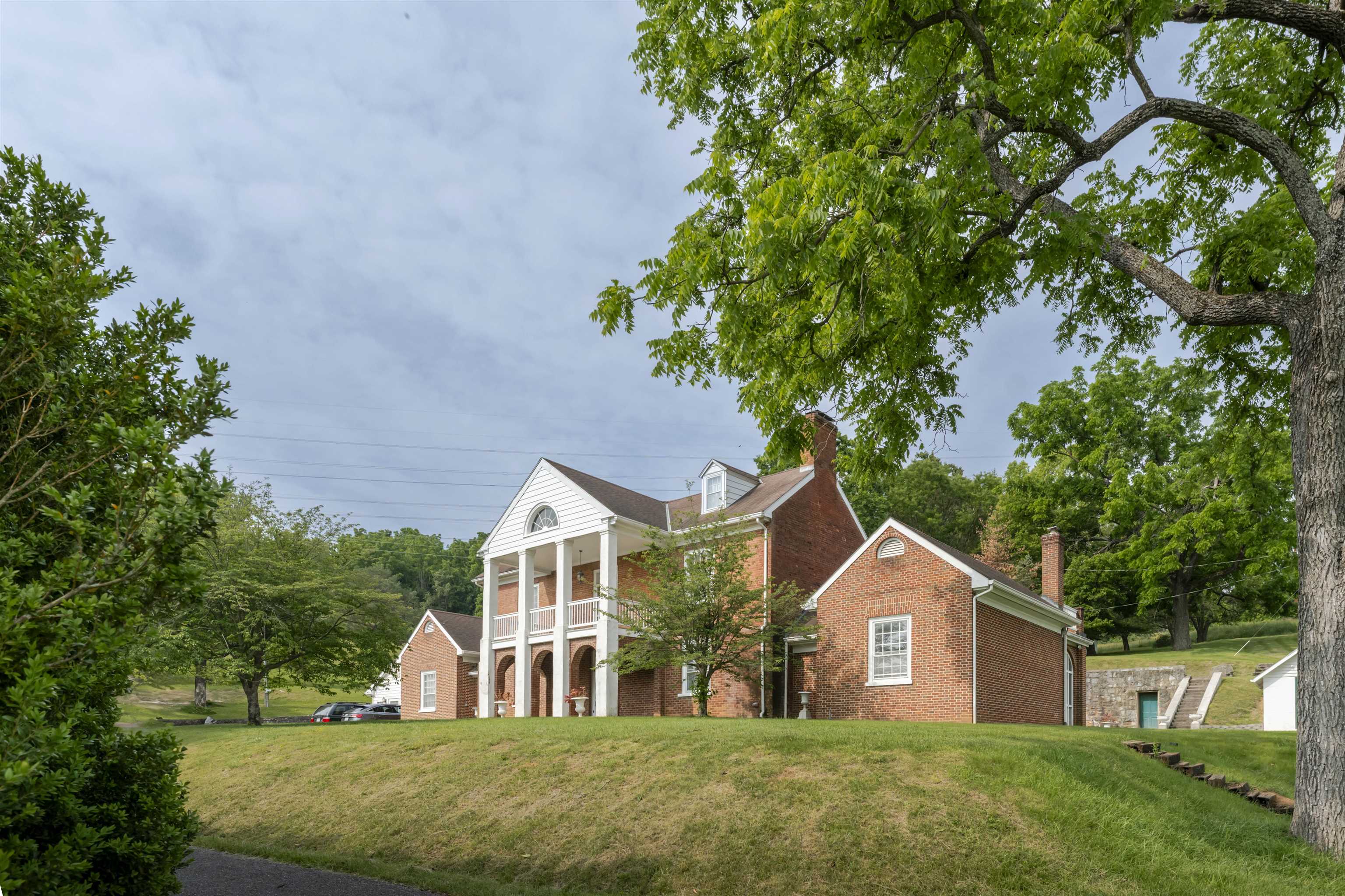 610 NEW HOPE RD, STAUNTON, Virginia 24401, ,Commercial,610 NEW HOPE RD,666957 MLS # 666957