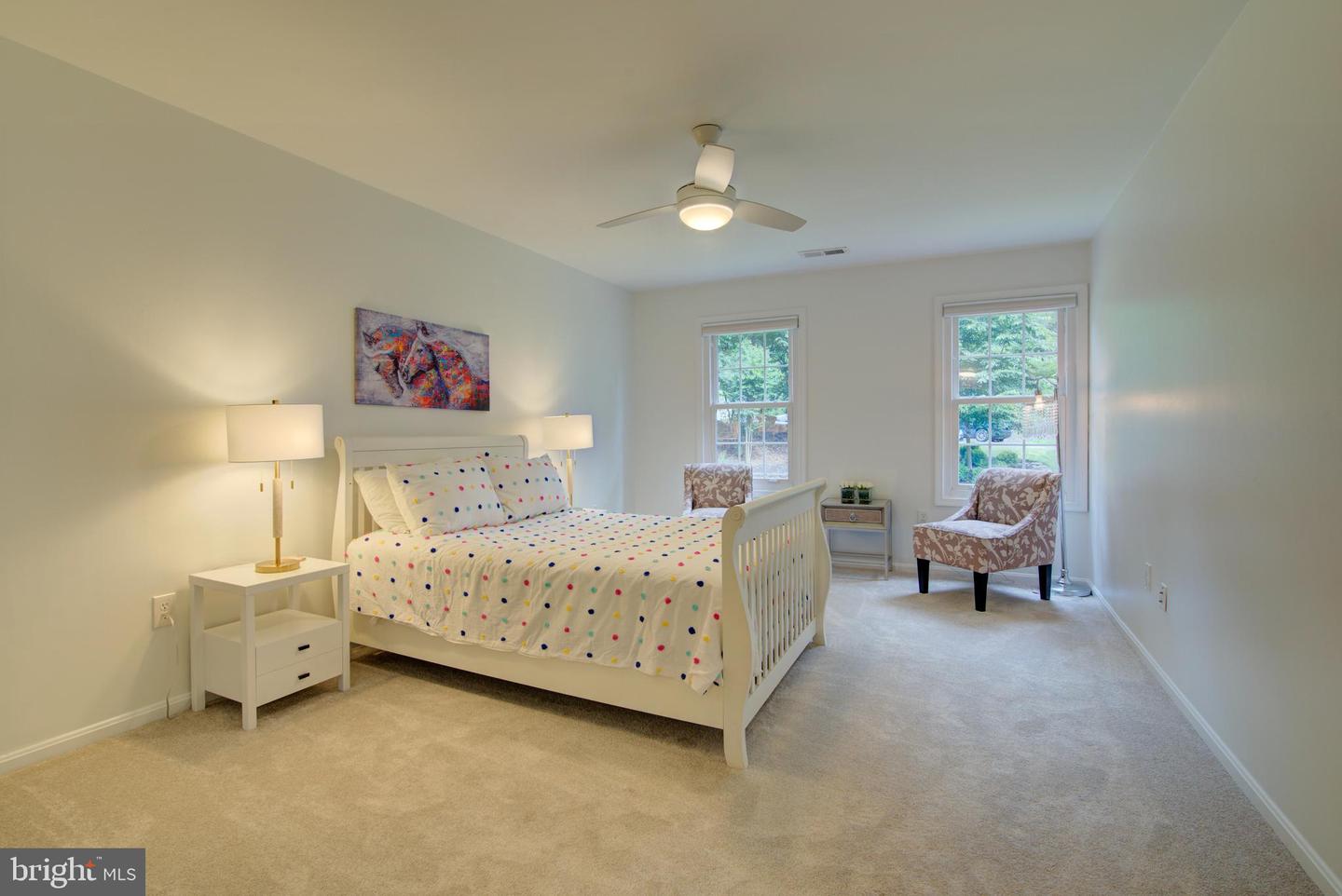 11714 LARIAT LN, OAKTON, Virginia 22124, 4 Bedrooms Bedrooms, ,4 BathroomsBathrooms,Residential,For sale,11714 LARIAT LN,VAFX2254722 MLS # VAFX2254722