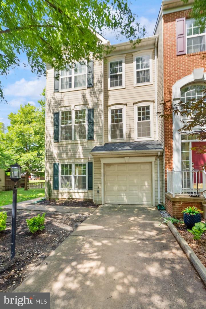21659 FRAME SQ, BROADLANDS, Virginia 20148, 3 Bedrooms Bedrooms, ,2 BathroomsBathrooms,Residential,For sale,21659 FRAME SQ,VALO2101616 MLS # VALO2101616
