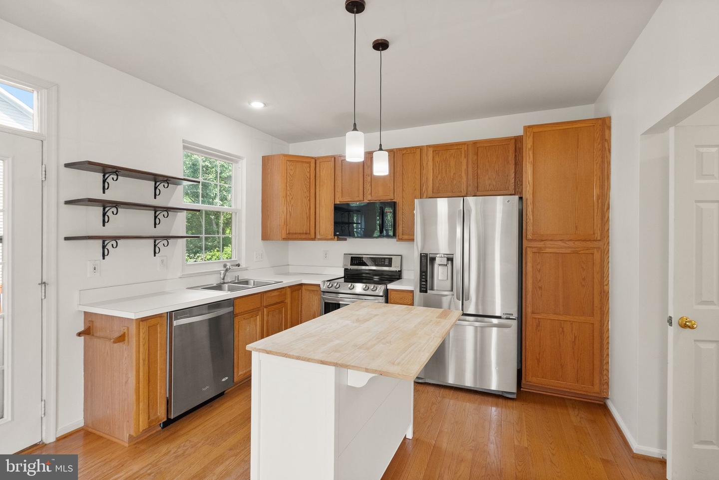 21659 FRAME SQ, BROADLANDS, Virginia 20148, 3 Bedrooms Bedrooms, ,2 BathroomsBathrooms,Residential,For sale,21659 FRAME SQ,VALO2101616 MLS # VALO2101616
