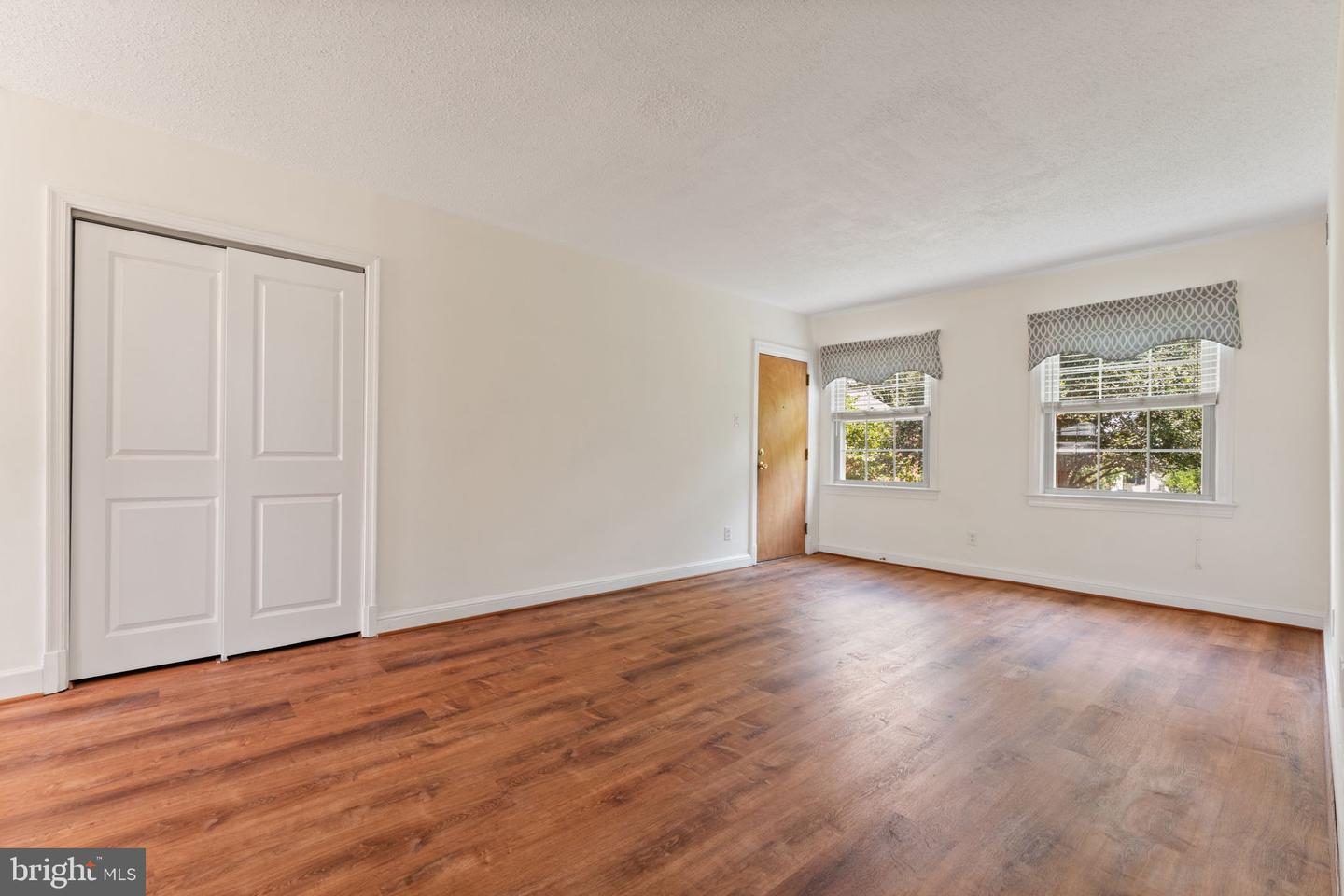 2805 ARLINGTON BLVD #101, ARLINGTON, Virginia 22201, 1 Bedroom Bedrooms, ,1 BathroomBathrooms,Residential,For sale,2805 ARLINGTON BLVD #101,VAAR2060458 MLS # VAAR2060458