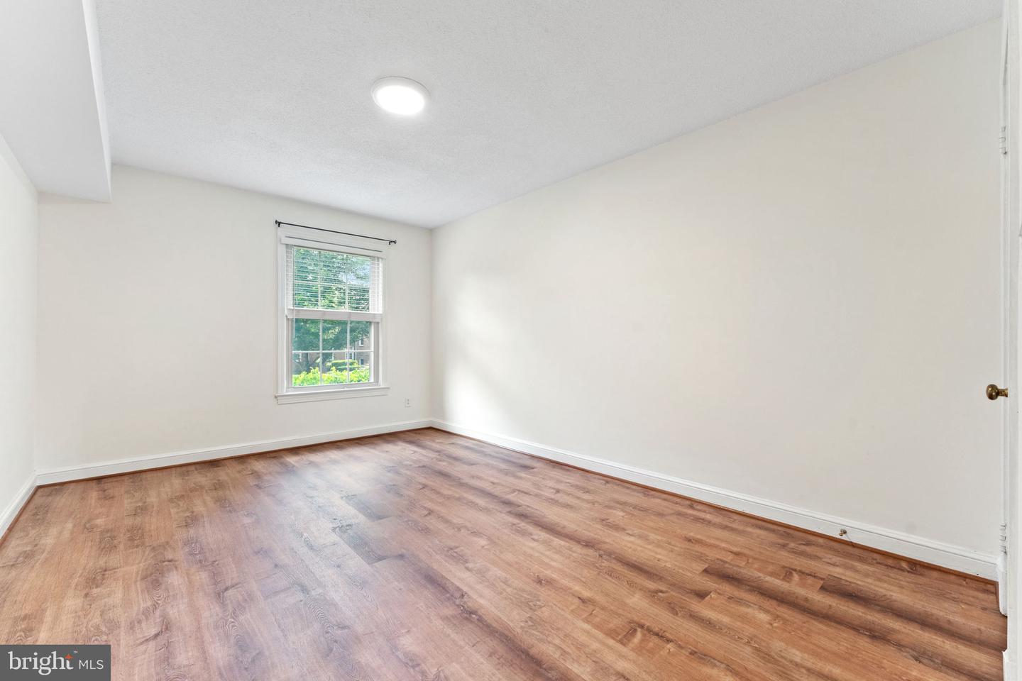 2805 ARLINGTON BLVD #101, ARLINGTON, Virginia 22201, 1 Bedroom Bedrooms, ,1 BathroomBathrooms,Residential,For sale,2805 ARLINGTON BLVD #101,VAAR2060458 MLS # VAAR2060458