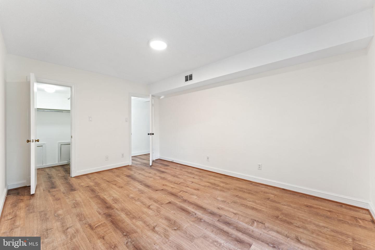 2805 ARLINGTON BLVD #101, ARLINGTON, Virginia 22201, 1 Bedroom Bedrooms, ,1 BathroomBathrooms,Residential,For sale,2805 ARLINGTON BLVD #101,VAAR2060458 MLS # VAAR2060458