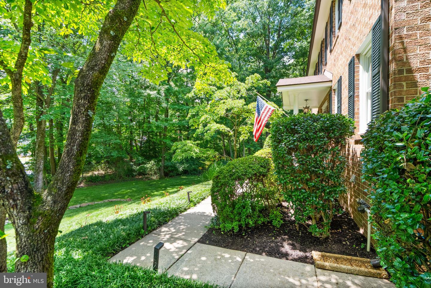 3500 WILLOW GREEN CT, OAKTON, Virginia 22124, 5 Bedrooms Bedrooms, ,3 BathroomsBathrooms,Residential,For sale,3500 WILLOW GREEN CT,VAFX2255130 MLS # VAFX2255130