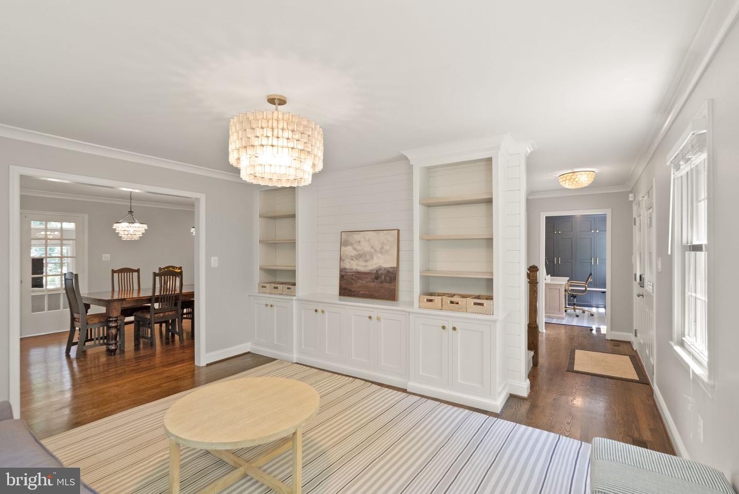 3500 WILLOW GREEN CT, OAKTON, Virginia 22124, 5 Bedrooms Bedrooms, ,3 BathroomsBathrooms,Residential,For sale,3500 WILLOW GREEN CT,VAFX2255130 MLS # VAFX2255130