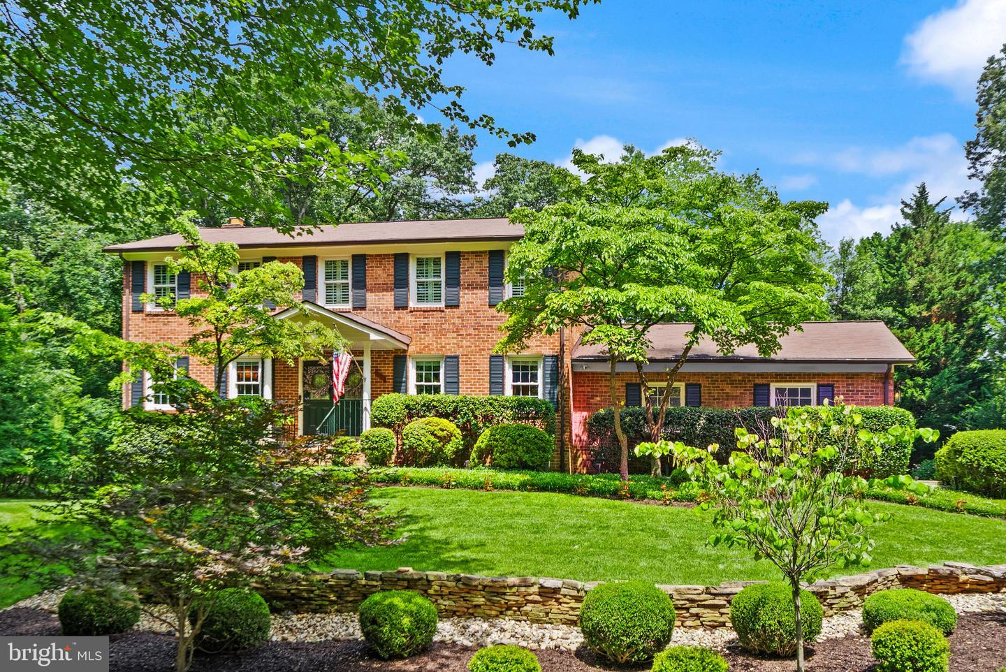 3500 WILLOW GREEN CT, OAKTON, Virginia 22124, 5 Bedrooms Bedrooms, ,3 BathroomsBathrooms,Residential,For sale,3500 WILLOW GREEN CT,VAFX2255130 MLS # VAFX2255130