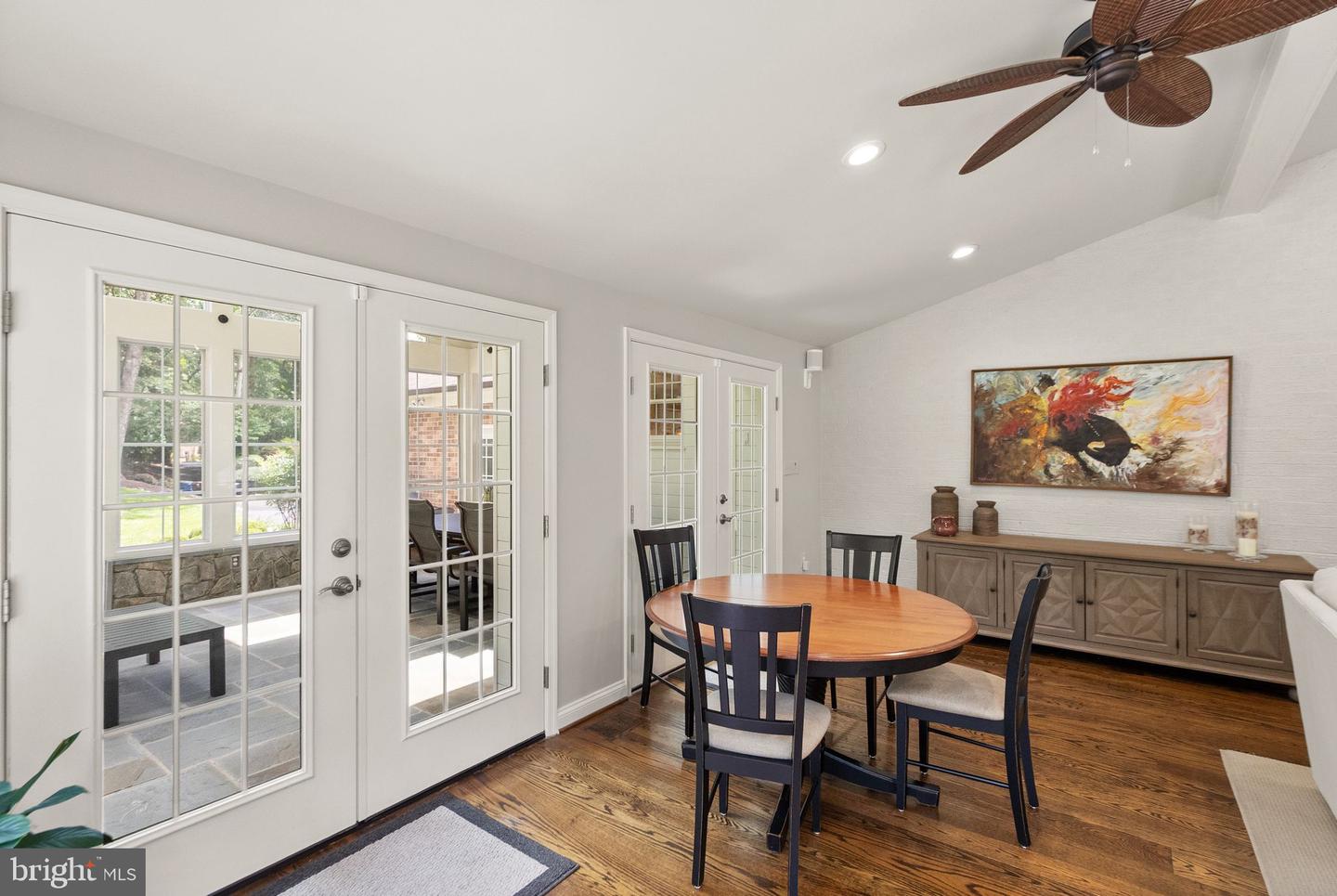 3500 WILLOW GREEN CT, OAKTON, Virginia 22124, 5 Bedrooms Bedrooms, ,3 BathroomsBathrooms,Residential,For sale,3500 WILLOW GREEN CT,VAFX2255130 MLS # VAFX2255130