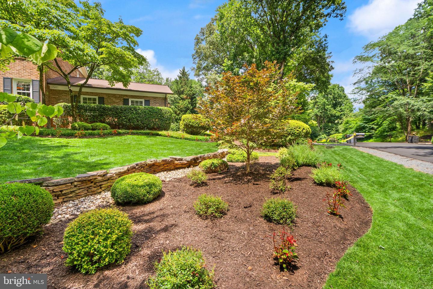3500 WILLOW GREEN CT, OAKTON, Virginia 22124, 5 Bedrooms Bedrooms, ,3 BathroomsBathrooms,Residential,For sale,3500 WILLOW GREEN CT,VAFX2255130 MLS # VAFX2255130