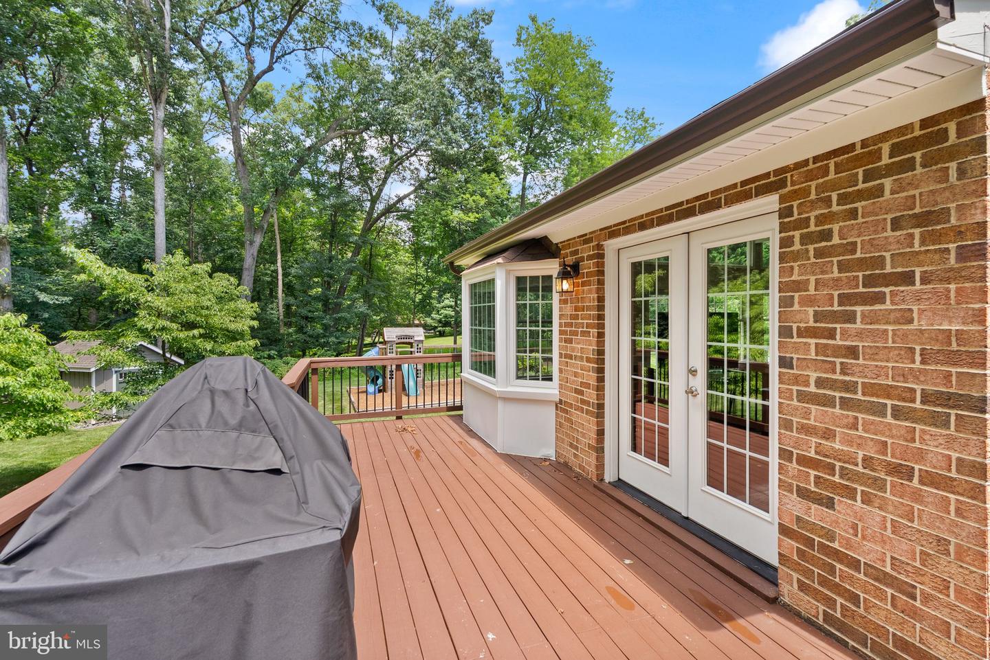 3500 WILLOW GREEN CT, OAKTON, Virginia 22124, 5 Bedrooms Bedrooms, ,3 BathroomsBathrooms,Residential,For sale,3500 WILLOW GREEN CT,VAFX2255130 MLS # VAFX2255130