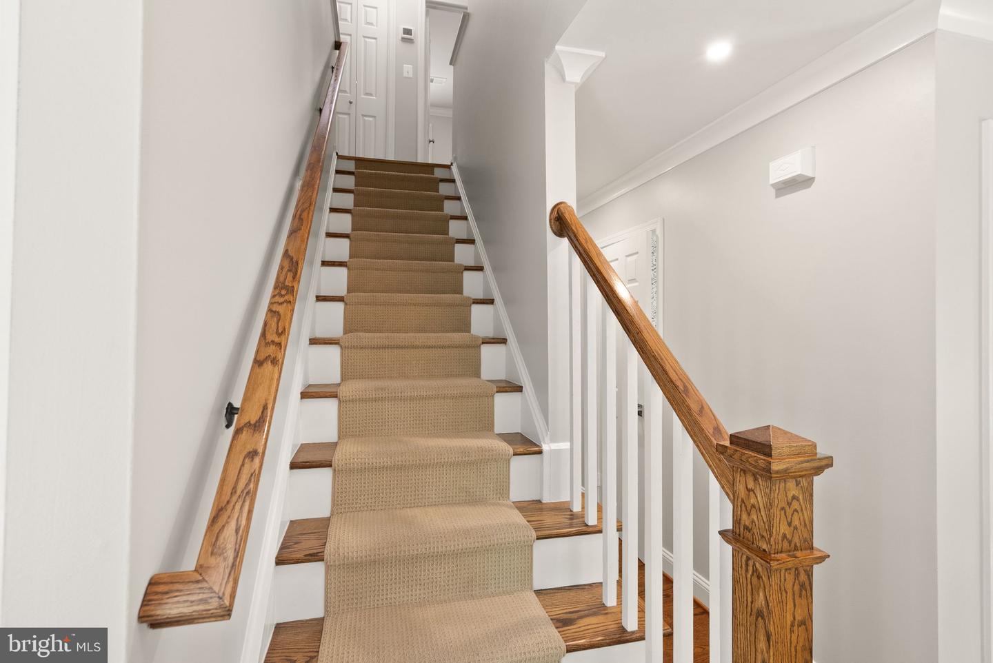3500 WILLOW GREEN CT, OAKTON, Virginia 22124, 5 Bedrooms Bedrooms, ,3 BathroomsBathrooms,Residential,For sale,3500 WILLOW GREEN CT,VAFX2255130 MLS # VAFX2255130
