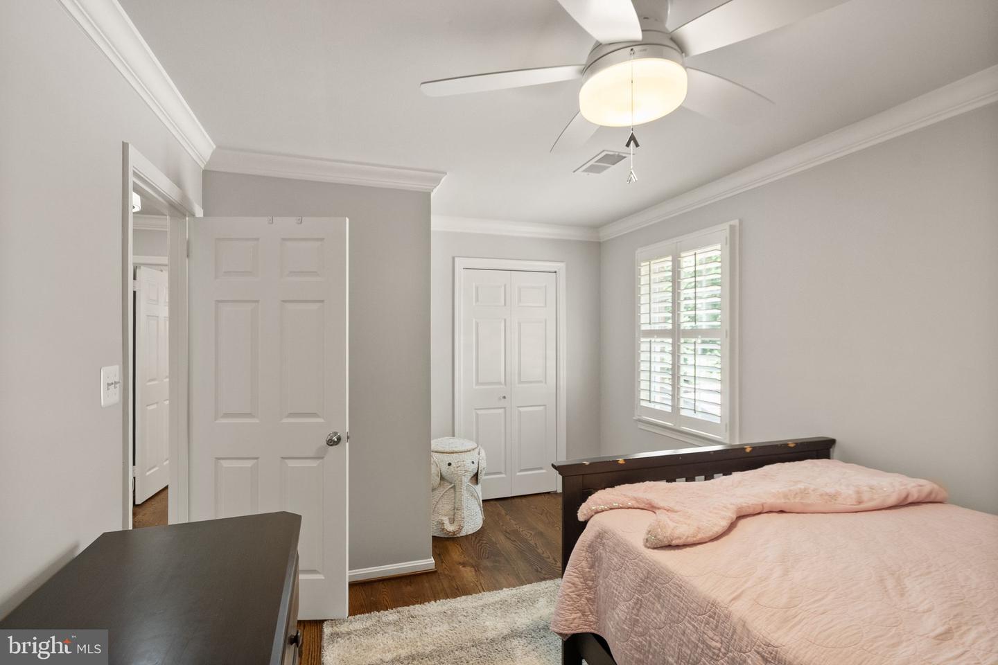 3500 WILLOW GREEN CT, OAKTON, Virginia 22124, 5 Bedrooms Bedrooms, ,3 BathroomsBathrooms,Residential,For sale,3500 WILLOW GREEN CT,VAFX2255130 MLS # VAFX2255130