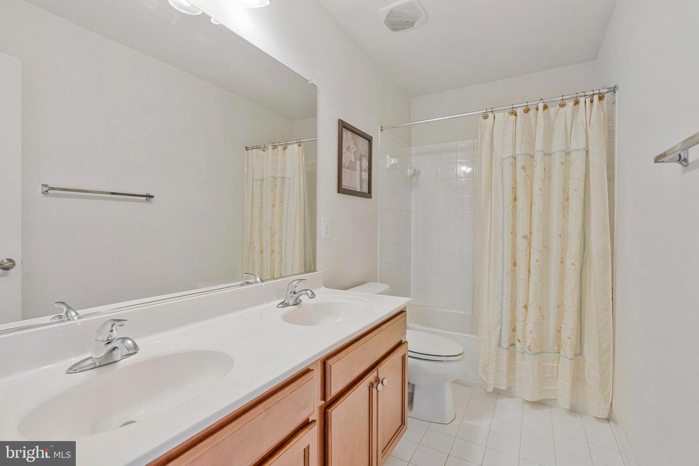 43187 ROSEHAVEN PL, LEESBURG, Virginia 20176, 5 Bedrooms Bedrooms, ,4 BathroomsBathrooms,Residential,For sale,43187 ROSEHAVEN PL,VALO2102142 MLS # VALO2102142