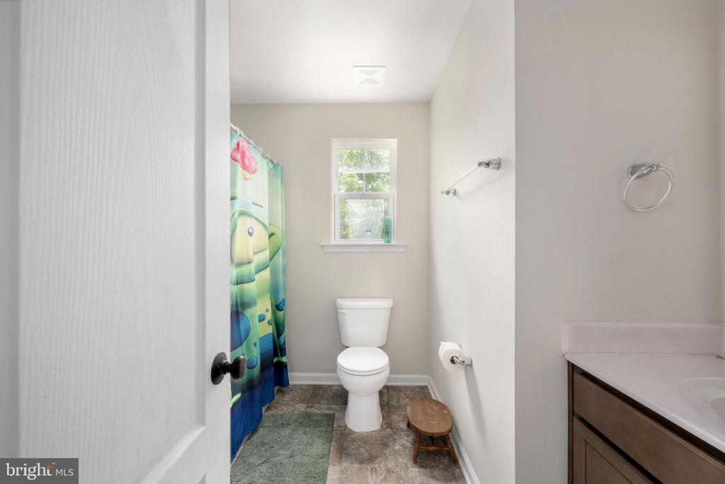 2601 DRAKE LN, FREDERICKSBURG, Virginia 22408, 4 Bedrooms Bedrooms, ,3 BathroomsBathrooms,Residential,2601 DRAKE LN,VASP2034700 MLS # VASP2034700