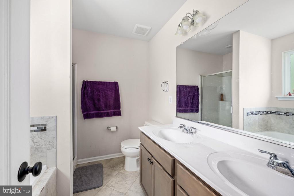 2601 DRAKE LN, FREDERICKSBURG, Virginia 22408, 4 Bedrooms Bedrooms, ,3 BathroomsBathrooms,Residential,2601 DRAKE LN,VASP2034700 MLS # VASP2034700