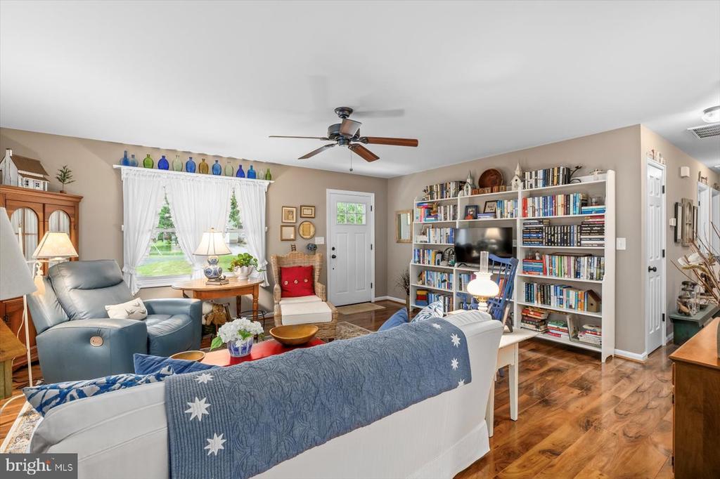 102 YORKTOWN BLVD, LOCUST GROVE, Virginia 22508, 3 Bedrooms Bedrooms, ,2 BathroomsBathrooms,Residential,102 YORKTOWN BLVD,VAOR2010242 MLS # VAOR2010242