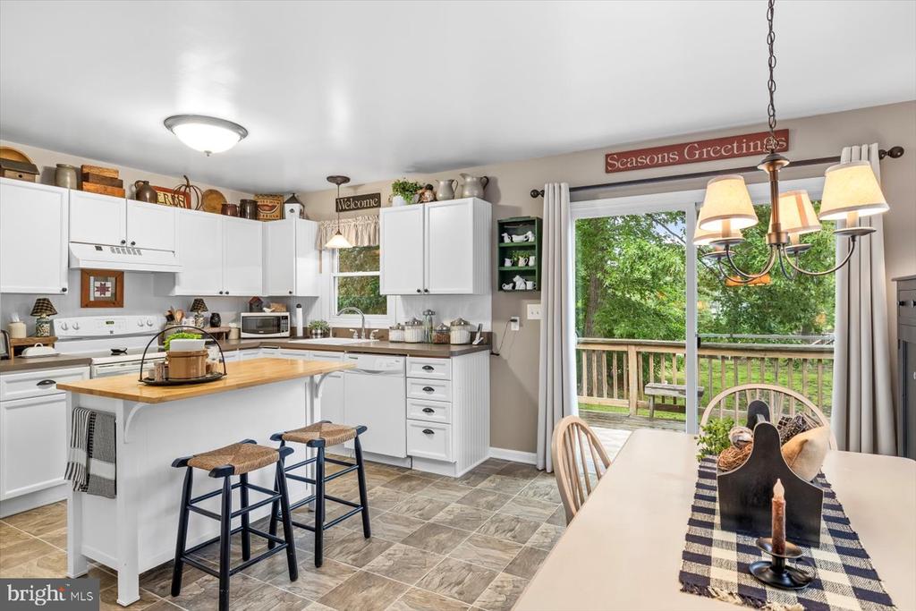 102 YORKTOWN BLVD, LOCUST GROVE, Virginia 22508, 3 Bedrooms Bedrooms, ,2 BathroomsBathrooms,Residential,102 YORKTOWN BLVD,VAOR2010242 MLS # VAOR2010242