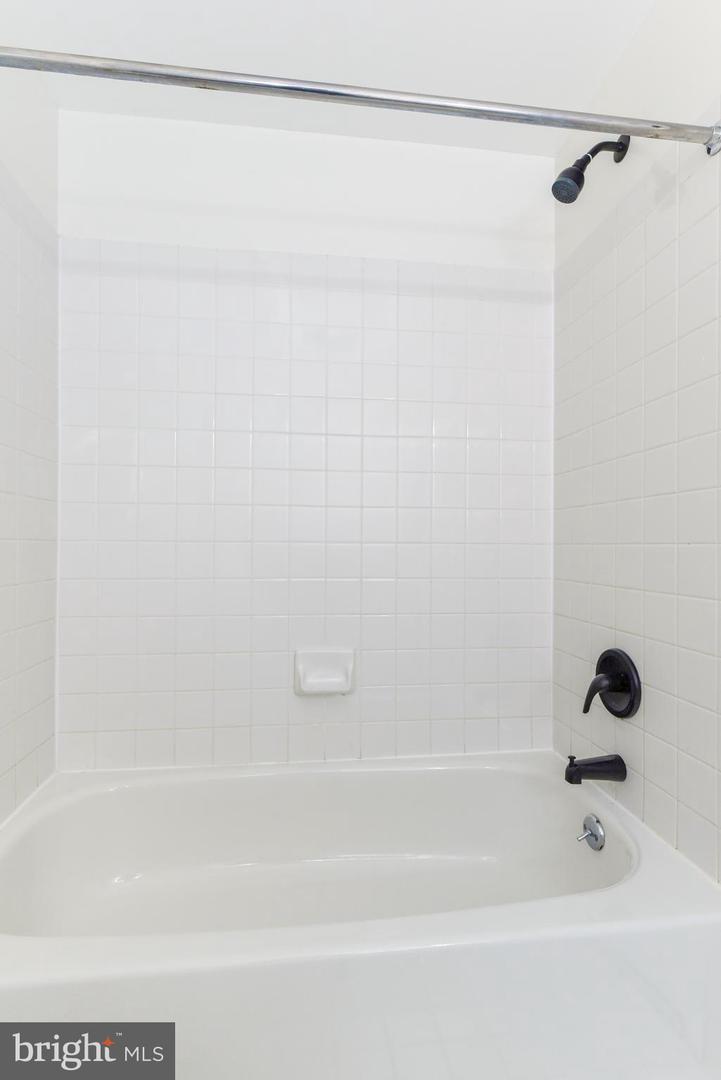 2301 N ST NW #312, WASHINGTON, District Of Columbia 20037, 1 Bedroom Bedrooms, ,1 BathroomBathrooms,Residential,For sale,2301 N ST NW #312,DCDC2210654 MLS # DCDC2210654