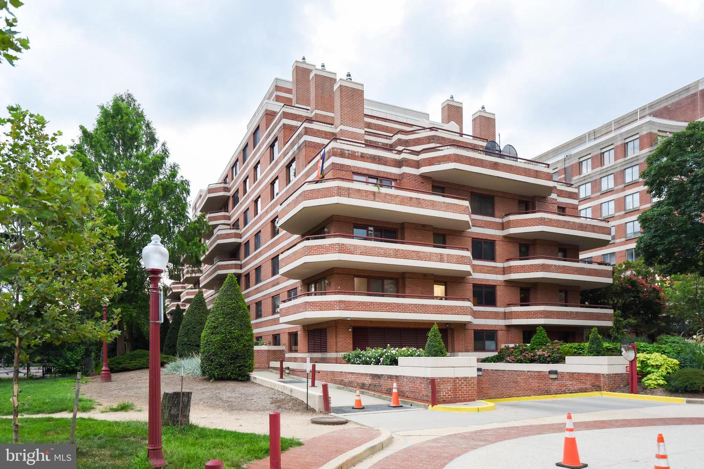 2301 N ST NW #312, WASHINGTON, District Of Columbia 20037, 1 Bedroom Bedrooms, ,1 BathroomBathrooms,Residential,For sale,2301 N ST NW #312,DCDC2210654 MLS # DCDC2210654