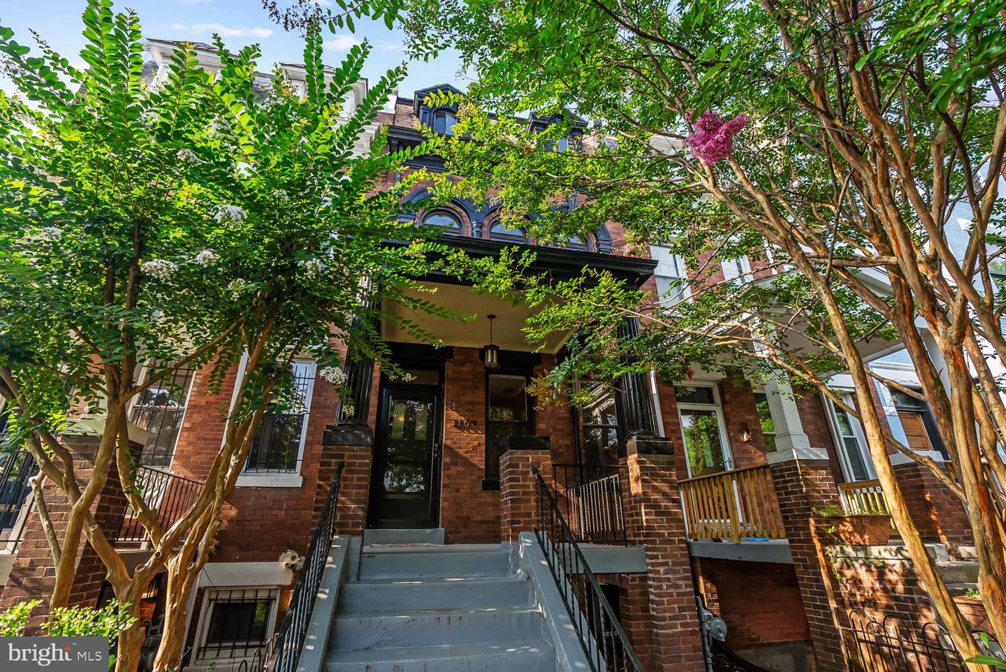 1108 LAMONT ST NW, WASHINGTON, District Of Columbia 20010, 4 Bedrooms Bedrooms, ,2 BathroomsBathrooms,Residential,For sale,1108 LAMONT ST NW,DCDC2210894 MLS # DCDC2210894