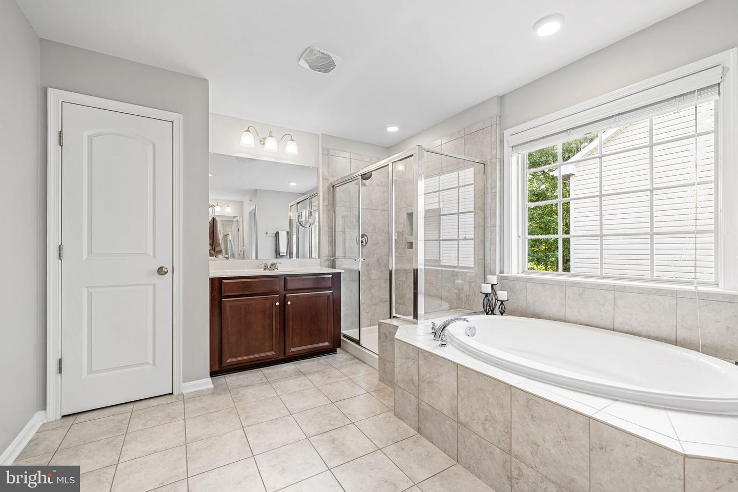 5696 LIBERTY MANOR CIR, WOODBRIDGE, Virginia 22193, 4 Bedrooms Bedrooms, ,2 BathroomsBathrooms,Residential,For sale,5696 LIBERTY MANOR CIR,VAPW2099490 MLS # VAPW2099490