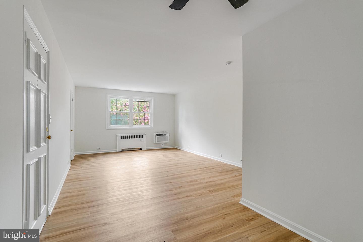 105 N GEORGE MASON DR N #105-2, ARLINGTON, Virginia 22203, 2 Bedrooms Bedrooms, ,1 BathroomBathrooms,Residential,For sale,105 N GEORGE MASON DR N #105-2,VAAR2061060 MLS # VAAR2061060