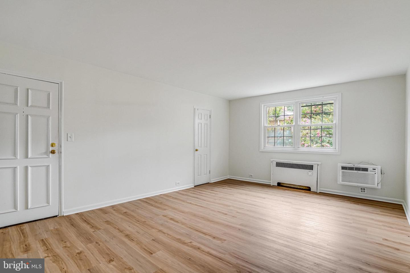 105 N GEORGE MASON DR N #105-2, ARLINGTON, Virginia 22203, 2 Bedrooms Bedrooms, ,1 BathroomBathrooms,Residential,For sale,105 N GEORGE MASON DR N #105-2,VAAR2061060 MLS # VAAR2061060