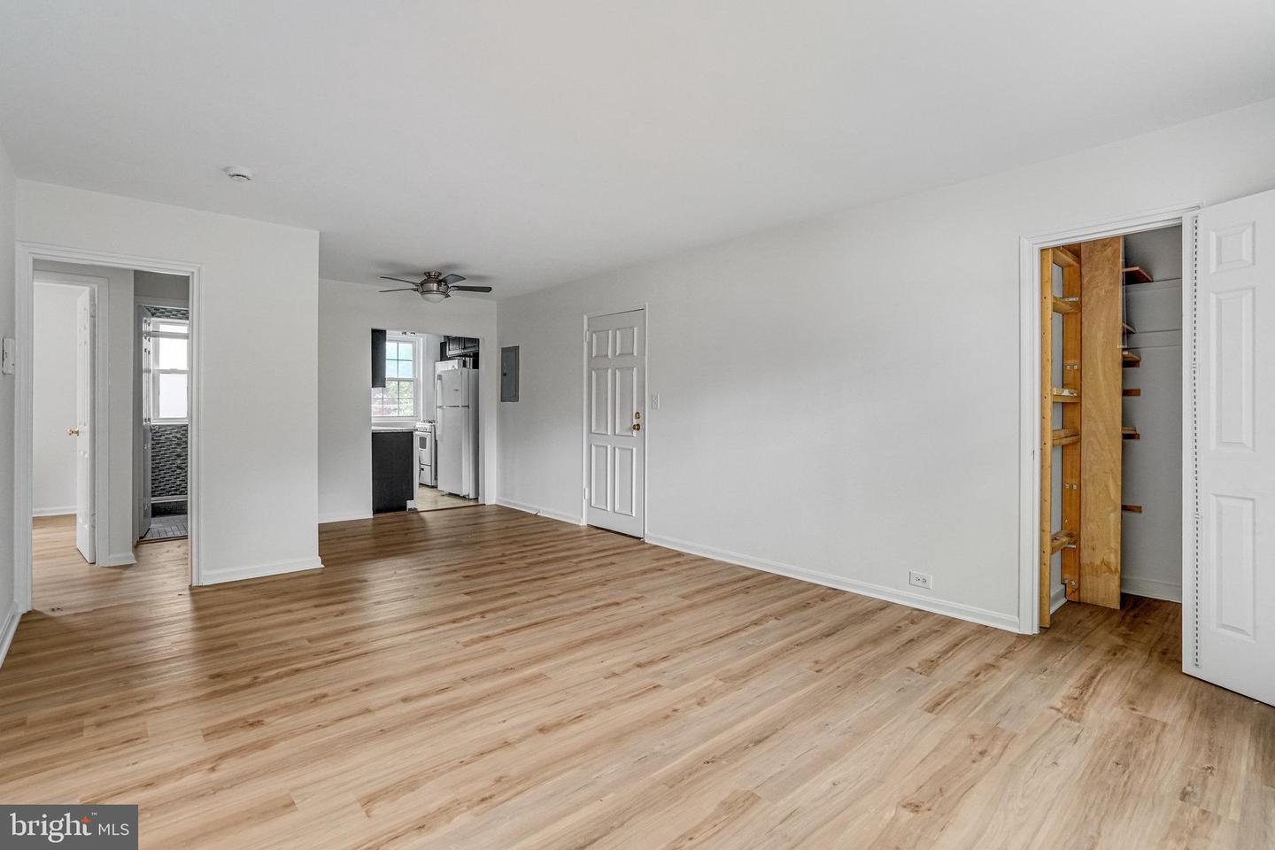 105 N GEORGE MASON DR N #105-2, ARLINGTON, Virginia 22203, 2 Bedrooms Bedrooms, ,1 BathroomBathrooms,Residential,For sale,105 N GEORGE MASON DR N #105-2,VAAR2061060 MLS # VAAR2061060