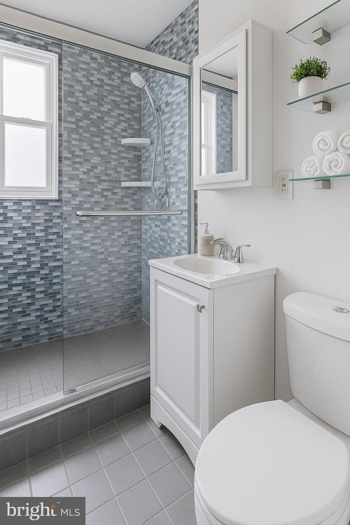 105 N GEORGE MASON DR N #105-2, ARLINGTON, Virginia 22203, 2 Bedrooms Bedrooms, ,1 BathroomBathrooms,Residential,For sale,105 N GEORGE MASON DR N #105-2,VAAR2061060 MLS # VAAR2061060
