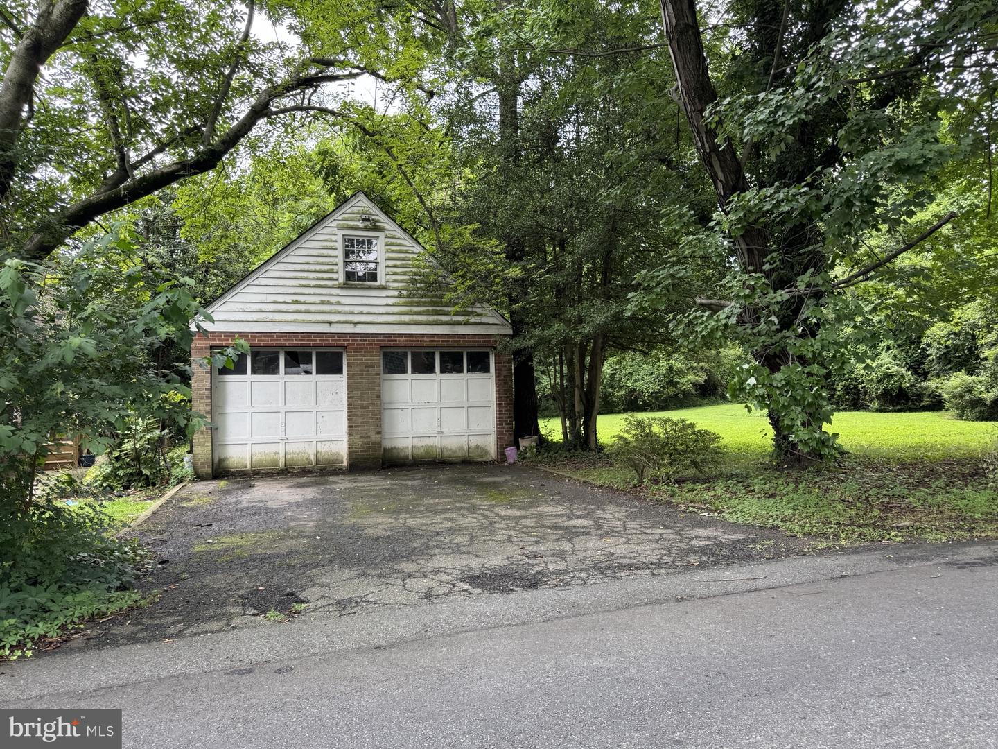 6420 SPRING TER, FALLS CHURCH, Virginia 22042, 5 Bedrooms Bedrooms, ,3 BathroomsBathrooms,Residential,For sale,6420 SPRING TER,VAFX2256310 MLS # VAFX2256310