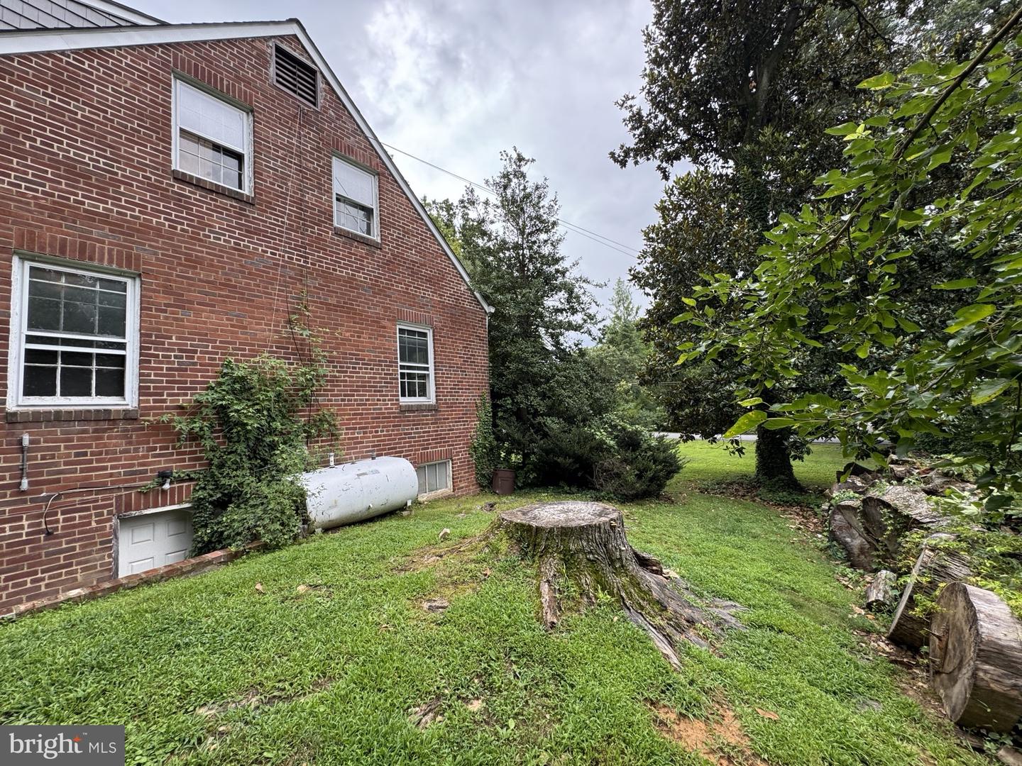 6420 SPRING TER, FALLS CHURCH, Virginia 22042, 5 Bedrooms Bedrooms, ,3 BathroomsBathrooms,Residential,For sale,6420 SPRING TER,VAFX2256310 MLS # VAFX2256310