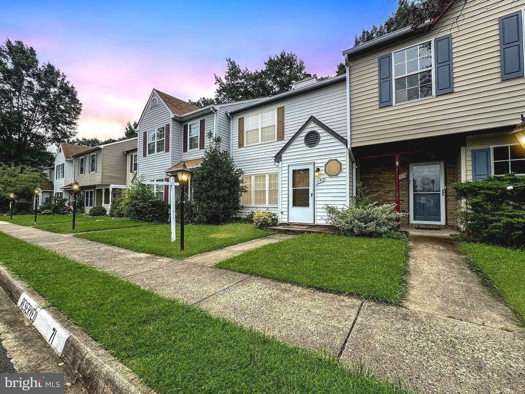 11215 SALEM VILLAGE DR, FREDERICKSBURG, Virginia 22407, 2 Bedrooms Bedrooms, ,2 BathroomsBathrooms,Residential,VILLAGESS OF SAL,11215 SALEM VILLAGE DR,VASP2034806 MLS # VASP2034806