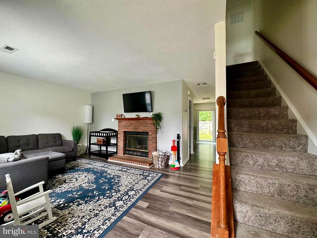 11215 SALEM VILLAGE DR, FREDERICKSBURG, Virginia 22407, 2 Bedrooms Bedrooms, ,2 BathroomsBathrooms,Residential,VILLAGESS OF SAL,11215 SALEM VILLAGE DR,VASP2034806 MLS # VASP2034806