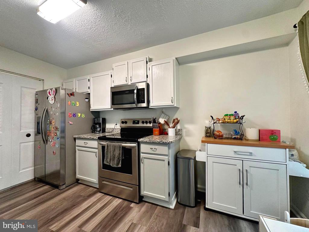 11215 SALEM VILLAGE DR, FREDERICKSBURG, Virginia 22407, 2 Bedrooms Bedrooms, ,2 BathroomsBathrooms,Residential,VILLAGESS OF SAL,11215 SALEM VILLAGE DR,VASP2034806 MLS # VASP2034806