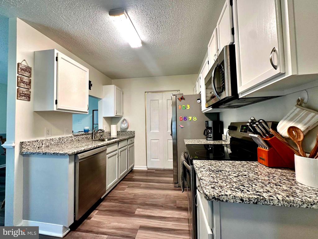 11215 SALEM VILLAGE DR, FREDERICKSBURG, Virginia 22407, 2 Bedrooms Bedrooms, ,2 BathroomsBathrooms,Residential,VILLAGESS OF SAL,11215 SALEM VILLAGE DR,VASP2034806 MLS # VASP2034806