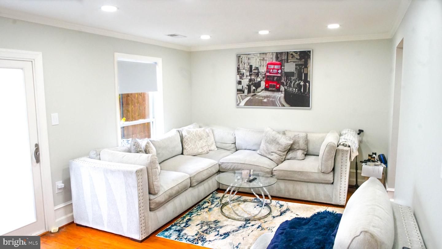 218 STEVENSON SQ, ALEXANDRIA, Virginia 22304, 4 Bedrooms Bedrooms, ,2 BathroomsBathrooms,Residential,For sale,218 STEVENSON SQ,VAAX2047644 MLS # VAAX2047644