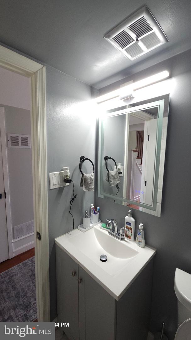 218 STEVENSON SQ, ALEXANDRIA, Virginia 22304, 4 Bedrooms Bedrooms, ,2 BathroomsBathrooms,Residential,For sale,218 STEVENSON SQ,VAAX2047644 MLS # VAAX2047644