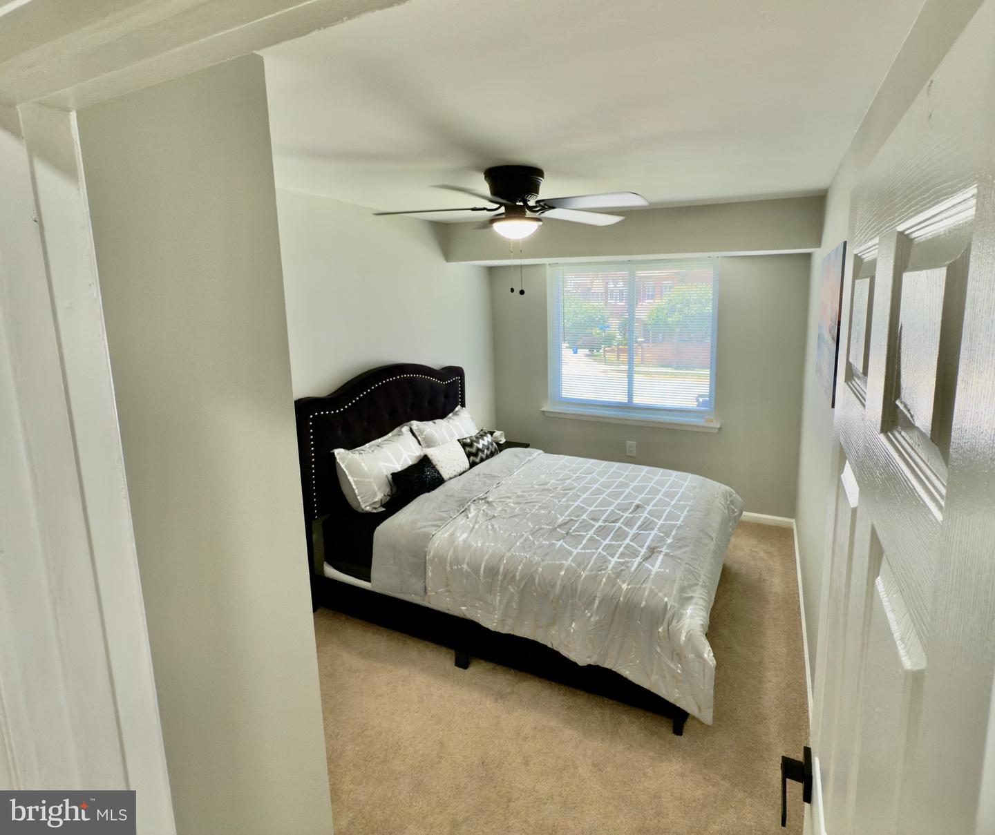218 STEVENSON SQ, ALEXANDRIA, Virginia 22304, 4 Bedrooms Bedrooms, ,2 BathroomsBathrooms,Residential,For sale,218 STEVENSON SQ,VAAX2047644 MLS # VAAX2047644