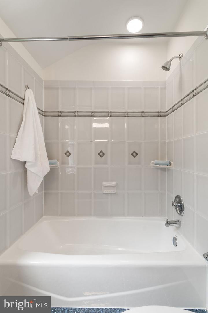 6315 OLD DOMINION DR, MCLEAN, Virginia 22101, 3 Bedrooms Bedrooms, ,1 BathroomBathrooms,Residential,For sale,6315 OLD DOMINION DR,VAFX2256470 MLS # VAFX2256470