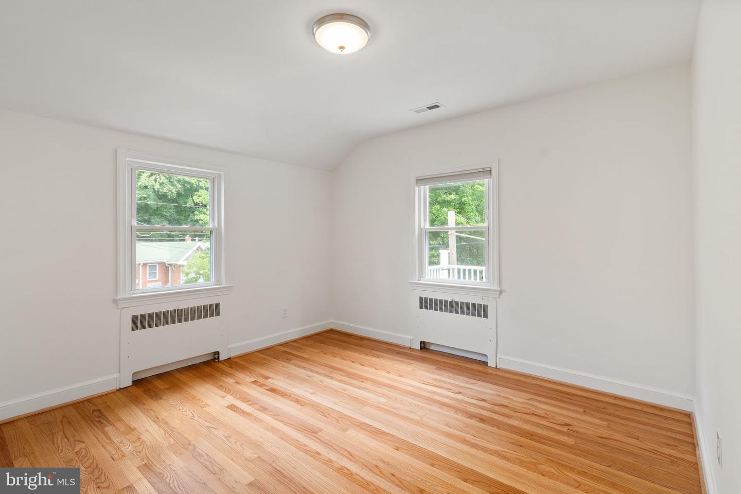 6315 OLD DOMINION DR, MCLEAN, Virginia 22101, 3 Bedrooms Bedrooms, ,1 BathroomBathrooms,Residential,For sale,6315 OLD DOMINION DR,VAFX2256470 MLS # VAFX2256470