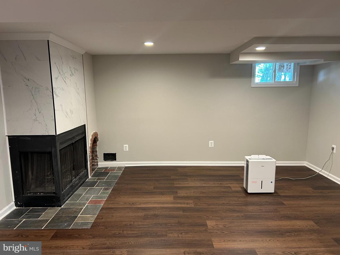703 KINGSLEY RD SW, VIENNA, Virginia 22180, 3 Bedrooms Bedrooms, ,2 BathroomsBathrooms,Residential,For sale,703 KINGSLEY RD SW,VAFX2256476 MLS # VAFX2256476