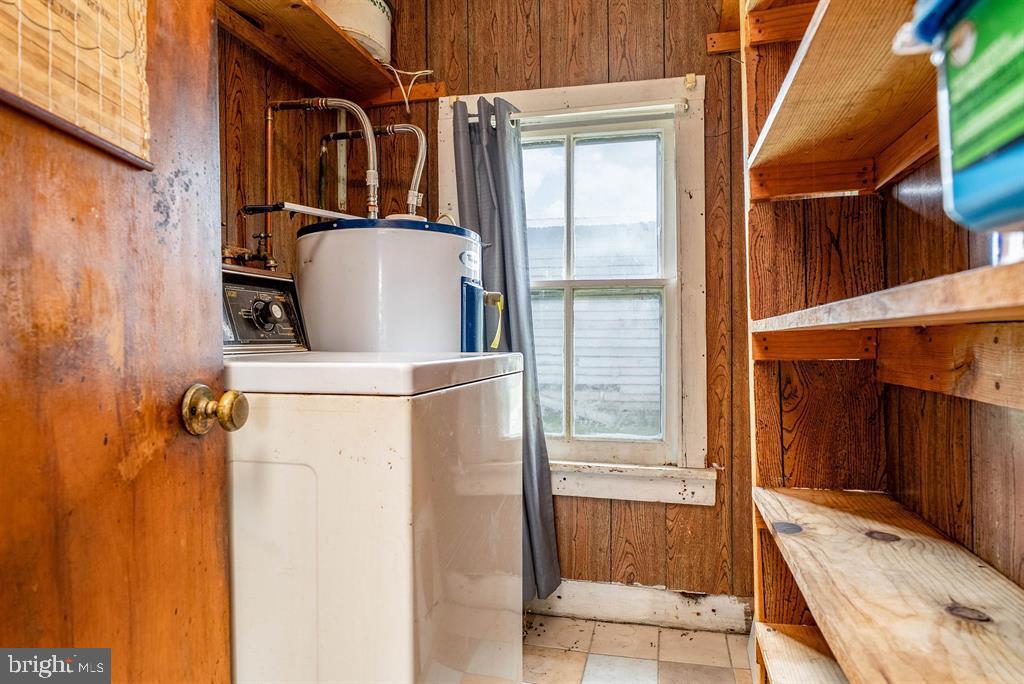 2199 BARRENRIDGE RD, STAUNTON, Virginia 24401, 4 Bedrooms Bedrooms, ,1 BathroomBathrooms,Residential,For sale,2199 BARRENRIDGE RD,VAAG2002634 MLS # VAAG2002634
