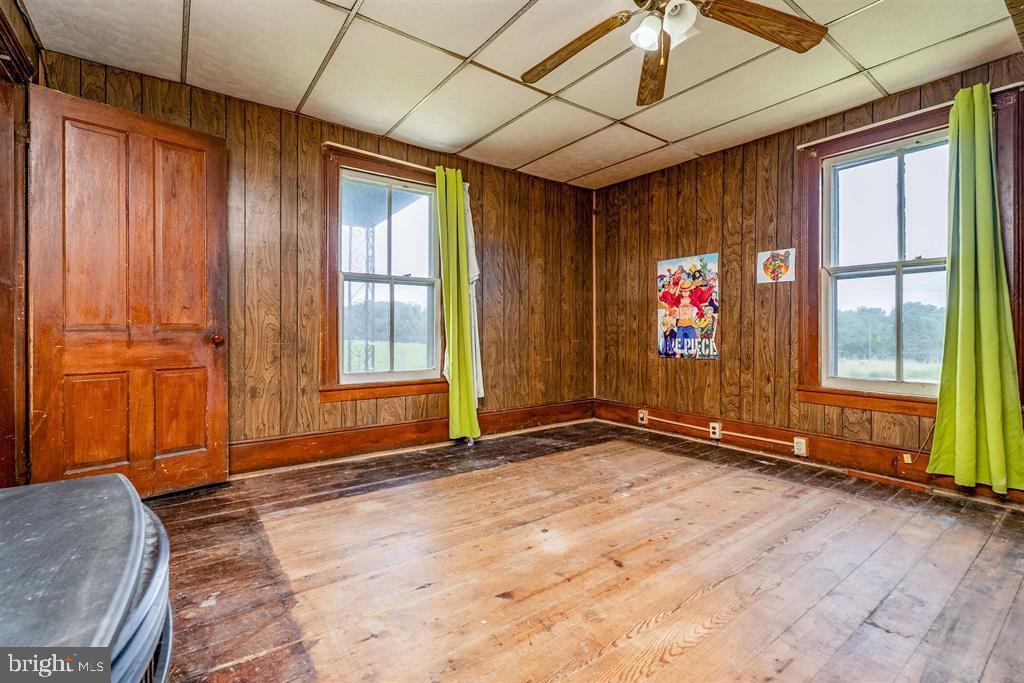 2199 BARRENRIDGE RD, STAUNTON, Virginia 24401, 4 Bedrooms Bedrooms, ,1 BathroomBathrooms,Residential,For sale,2199 BARRENRIDGE RD,VAAG2002634 MLS # VAAG2002634