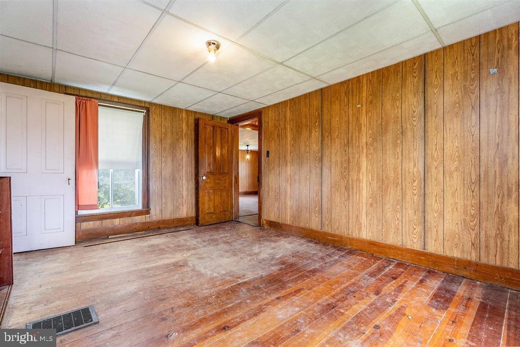 2199 BARRENRIDGE RD, STAUNTON, Virginia 24401, 4 Bedrooms Bedrooms, ,1 BathroomBathrooms,Residential,For sale,2199 BARRENRIDGE RD,VAAG2002634 MLS # VAAG2002634