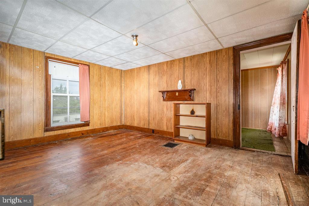 2199 BARRENRIDGE RD, STAUNTON, Virginia 24401, 4 Bedrooms Bedrooms, ,1 BathroomBathrooms,Residential,For sale,2199 BARRENRIDGE RD,VAAG2002634 MLS # VAAG2002634