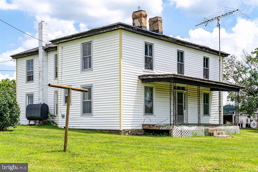 2199 BARRENRIDGE RD, STAUNTON, Virginia 24401, 4 Bedrooms Bedrooms, ,1 BathroomBathrooms,Residential,For sale,2199 BARRENRIDGE RD,VAAG2002634 MLS # VAAG2002634